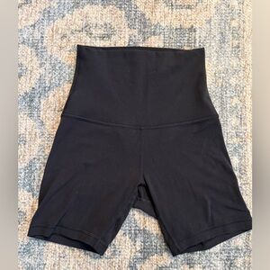 Lululemon Align™ High-Rise Short Black Size 2 Excellent Condition